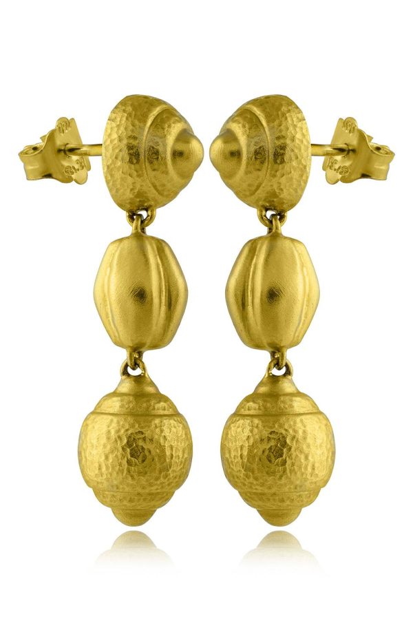 kremasta-archaika-skoelarikia-apo-chreso-k18-a18696