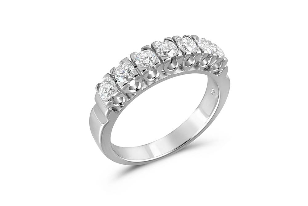 thachtelithi-misovero-me-7-petres-thiamantia-mpriyian-0-65ct-2379