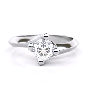 Eve-Solitaire-Engagement-Ring-18K-White-Gold-0