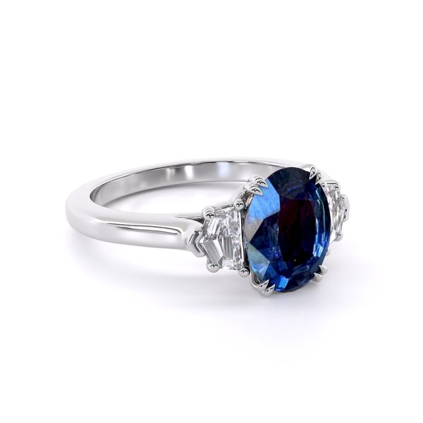 oval sapphire threestone 3 with cadillac diamonds_RR_02_lay_side_Denoised_beauty